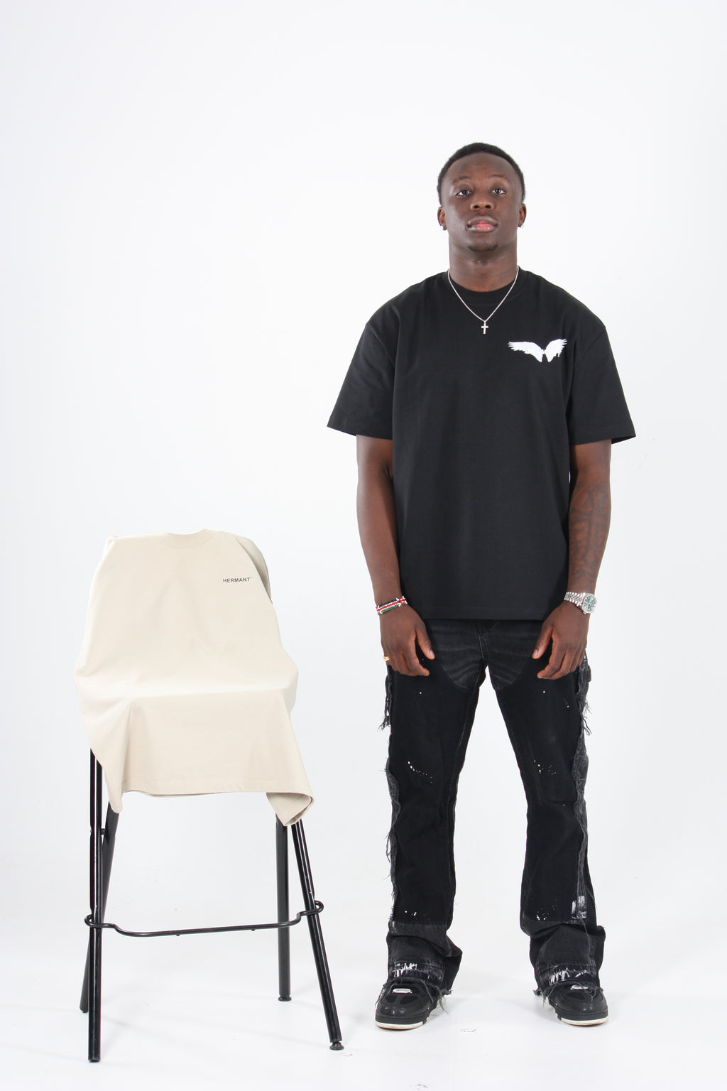HMT BLACK T-SHIRT