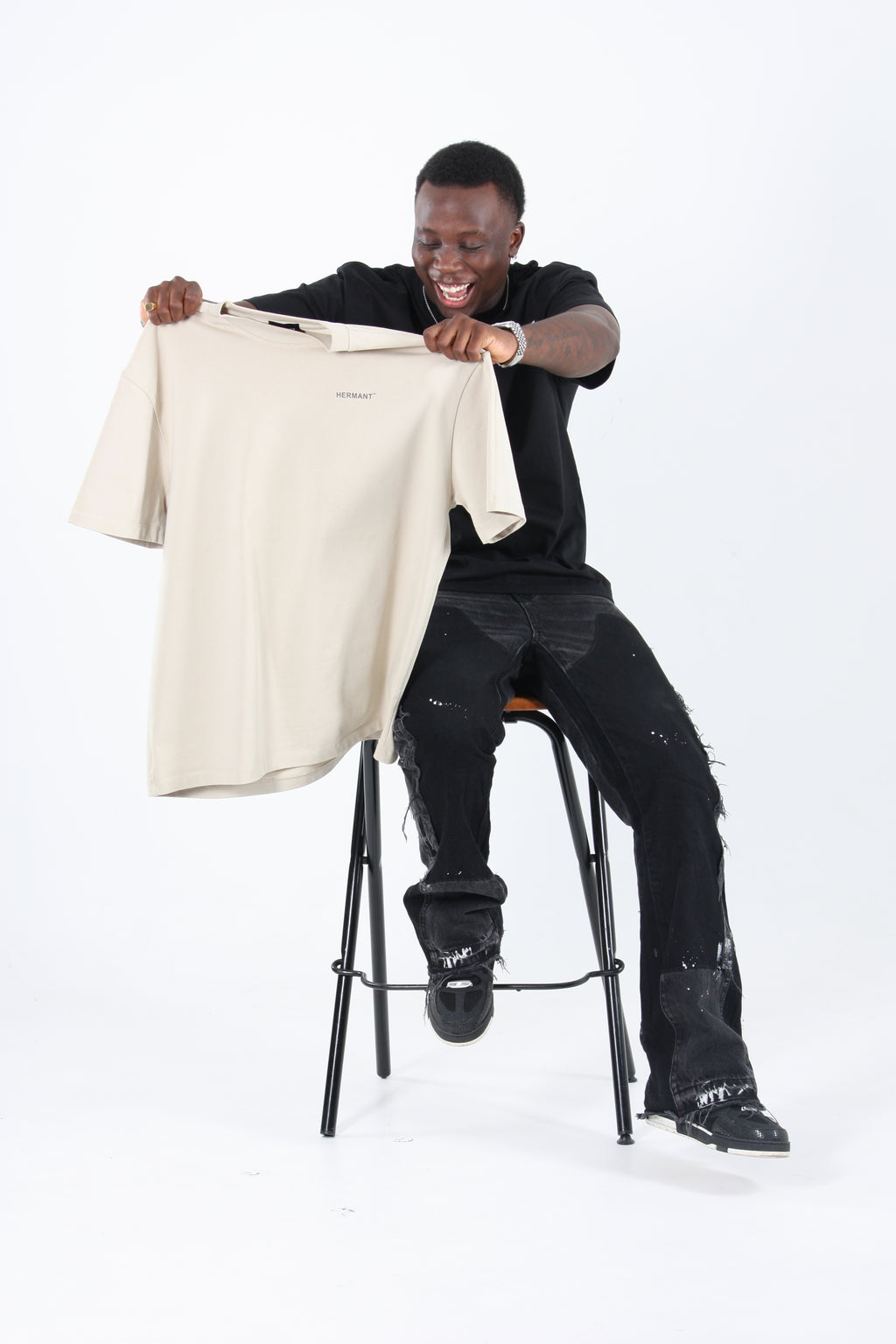 HMT BLACK T-SHIRT