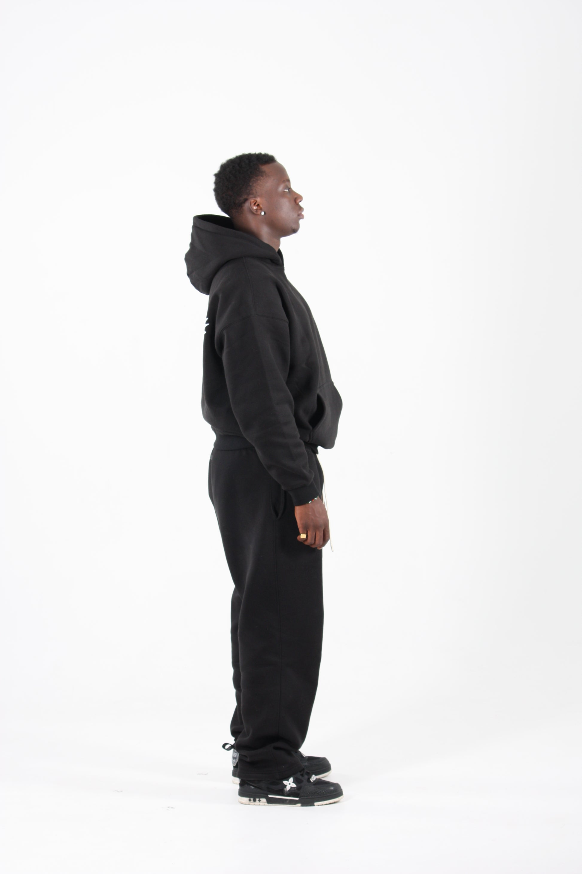 HMT WING BLACK HOODIE