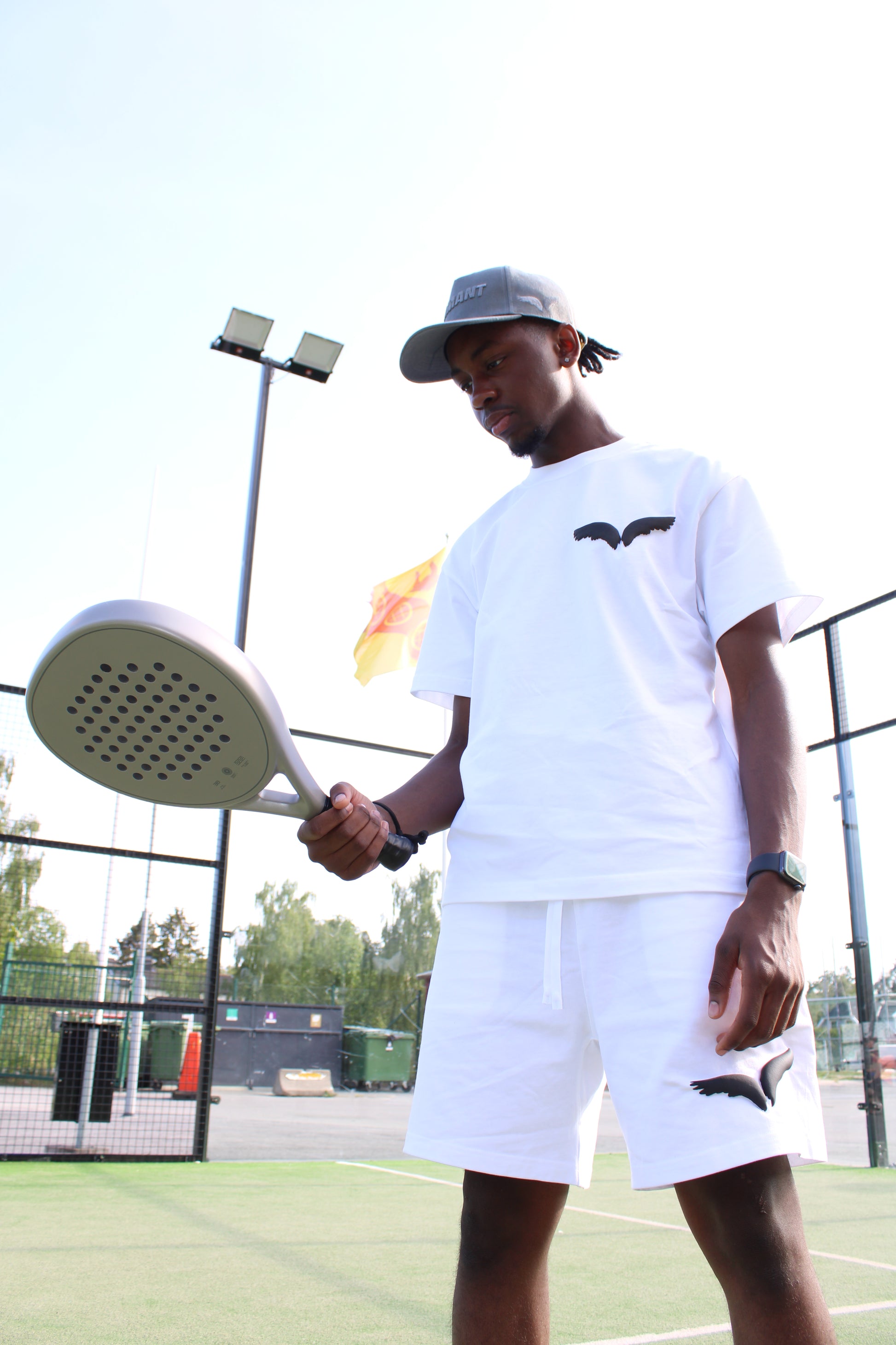HMT PUFF SHORTS (WHITE)