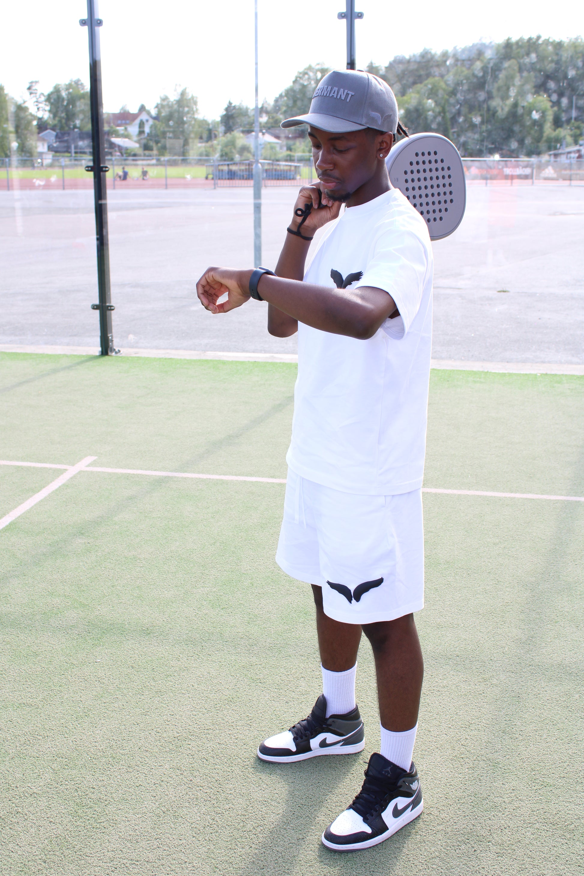 HMT PUFF SHORTS (WHITE)